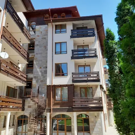 Snow Peak Todorka /next To The Lift/ 6 Persons בנסקו