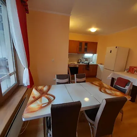 Snow Peak Todorka /next To The Lift/ 6 Persons