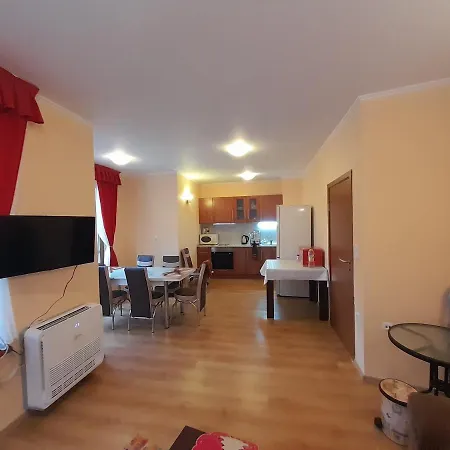 Snow Peak Todorka /next To The Lift/ 6 Persons